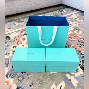Authentic Tiffany shopping boxes and shopping bag for sell